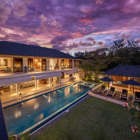 Villa Cendrawasih Seminyak  Exterior photo